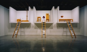 Serie “21 obras do século 21” (2): “The House with the Ocean View” (2002), de Marina Abramović 